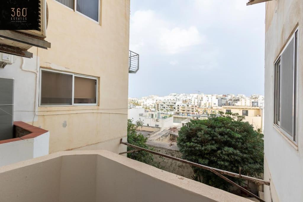 Modern 2Br Apt In The Quaint Village Of Marsaskala & Ac By 360 Estates Exterior photo